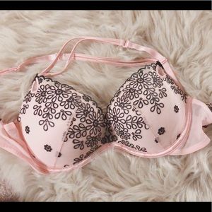 Victoria’s Secret pink bra 34 c